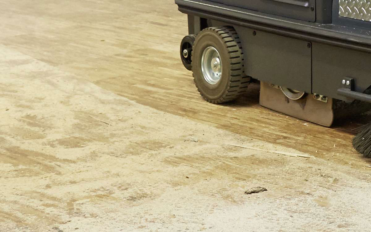 Kehrmaschine AKS88VDM180 Absaugsystem Vielseitig reinigen