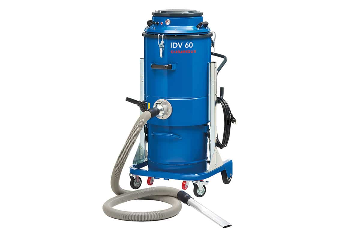 Industrial vacuum cleaner IDV 60 front with hose