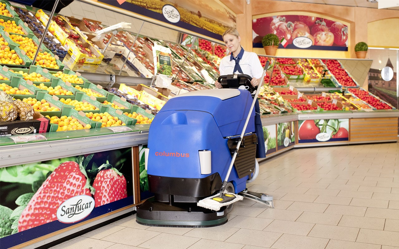 Contract cleaner office supermarket cleaning