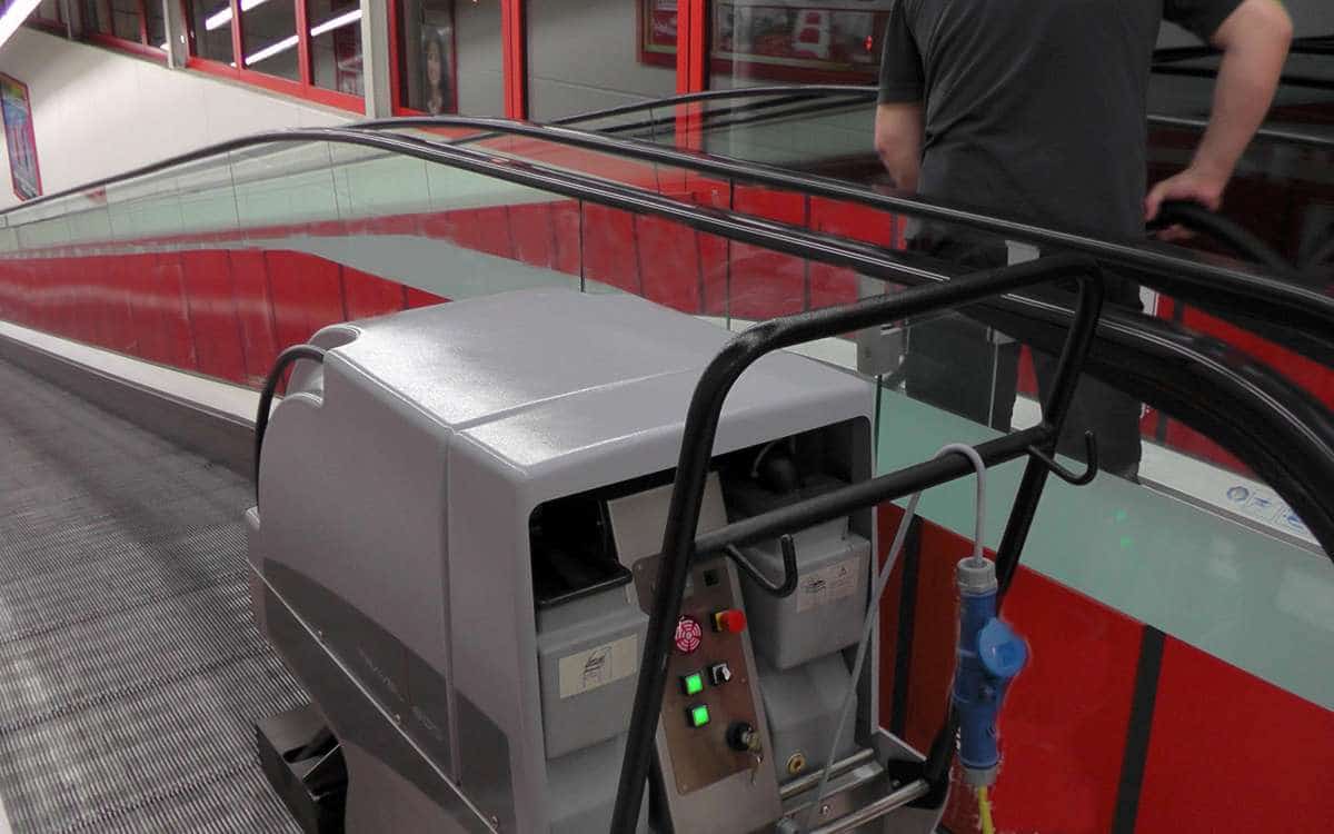 travel 600 autolaveuse pour trottoirs roulants nettoyage tapis roulants méthode unique