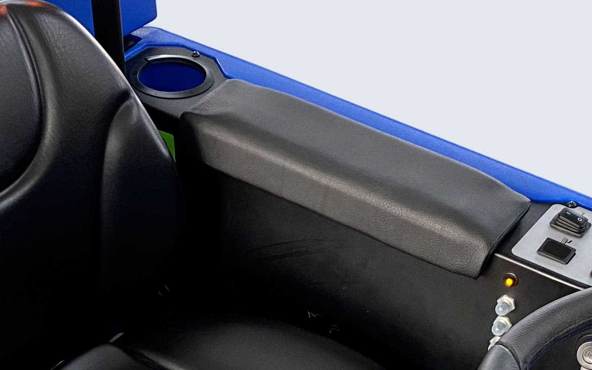 arm rest left