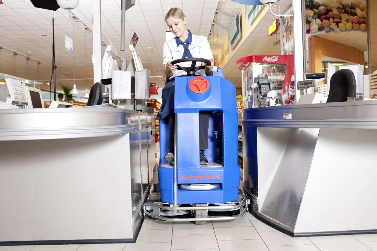 retail supermarket cleaning